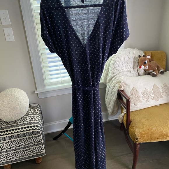 Lucky Brand Dresses & Skirts - Lucky Brand Navy Midi Dress Size Small